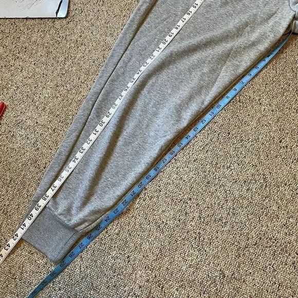 NEW PUMA JOGGER SWEATPANTS GRAY CASUAL WARM TAPERED PULL ON POCKET UNISEX XXL - Picture 3 of 8